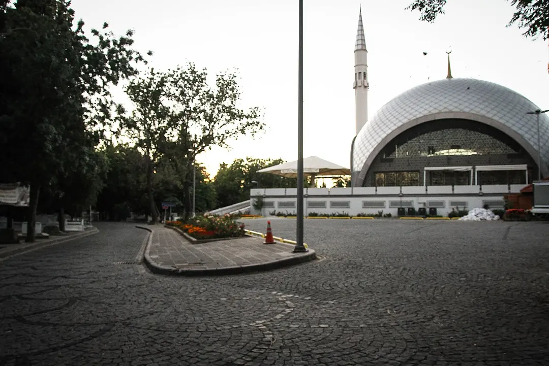 Şakirin Cami