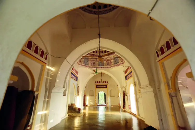 Karapur Miah Bari Mosque