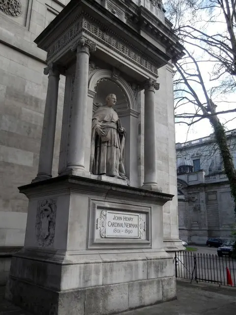 Kardinal-Newman-Denkmal