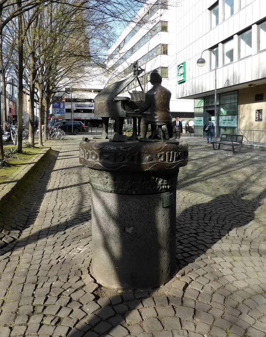 Jupp-Schmitz-Denkmal