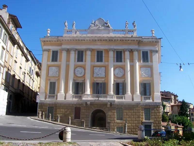 Palazzo Medolago