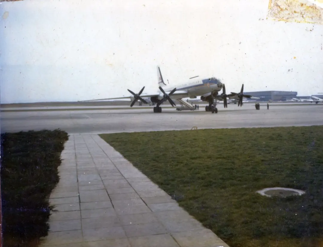 Ту-114