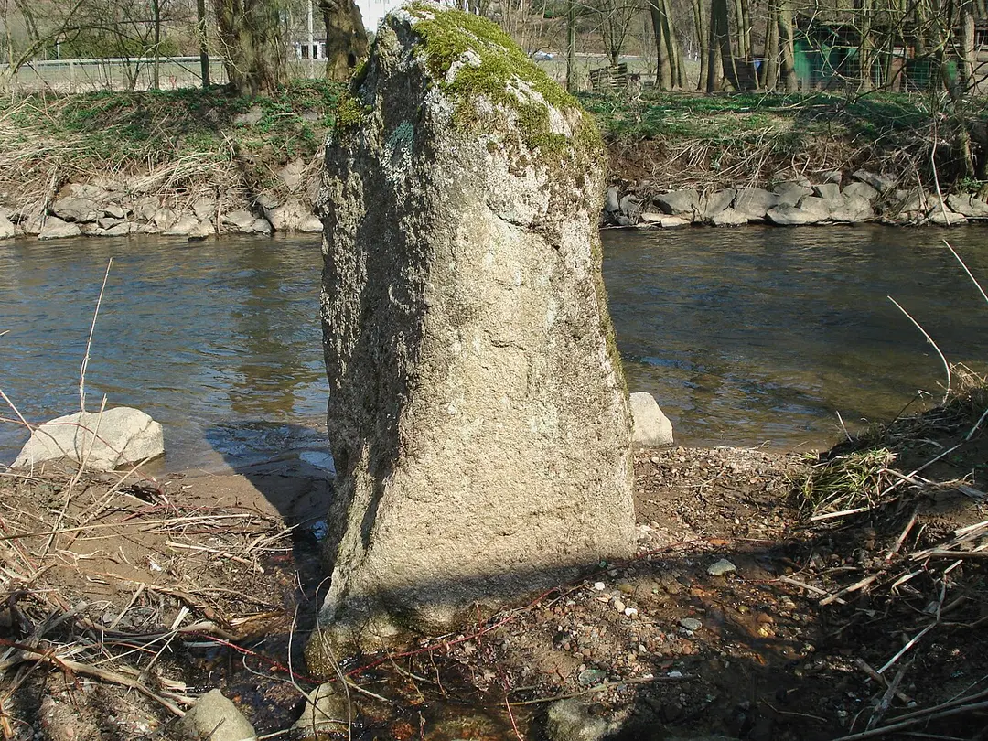 Hitziger Lochgraben