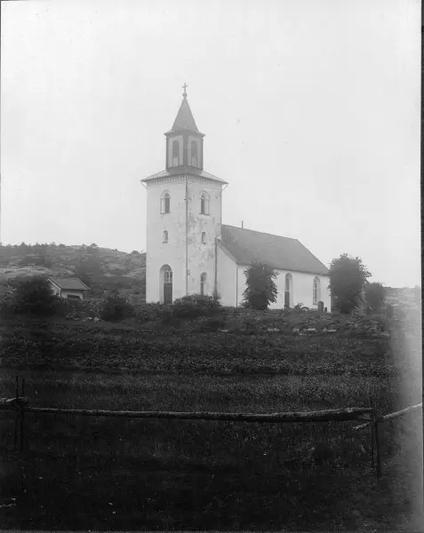 Tjärnö kyrka