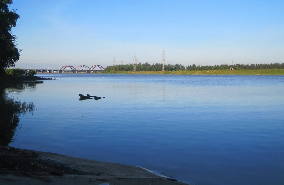 Qiongzhou Bridge