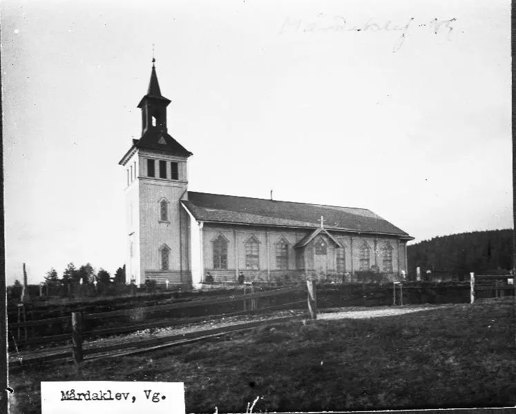 Mårdaklev kyrka