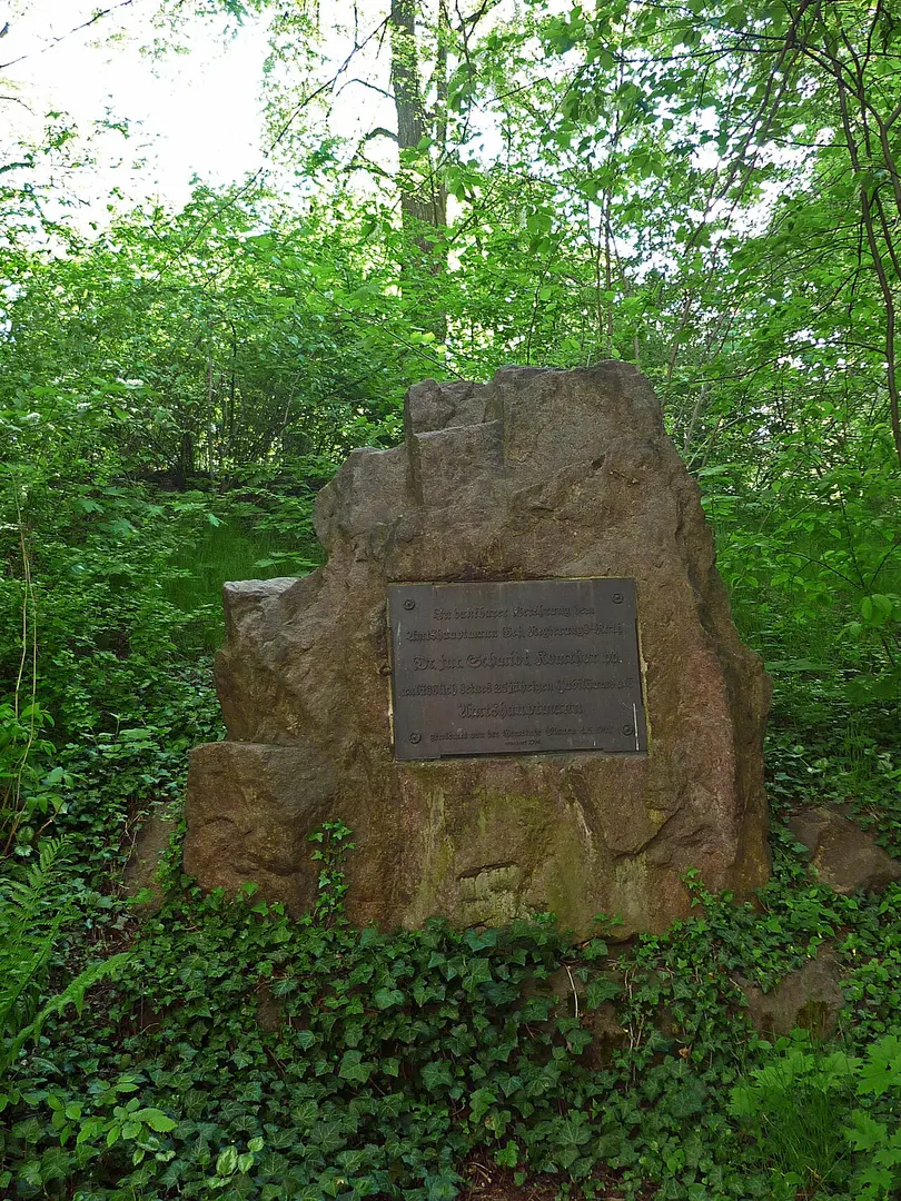 Schmidt-Denkmal
