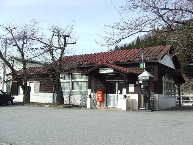 Bahnhof Hida-Kokufu