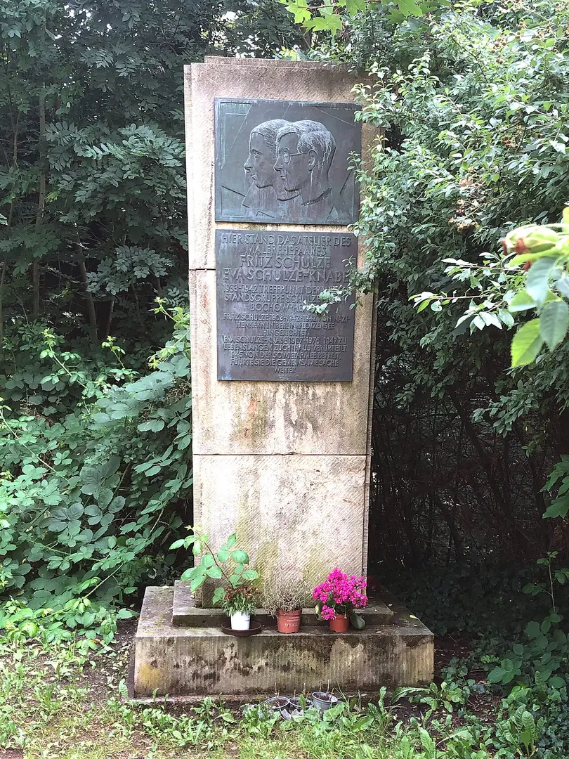 Schulze-Knabe-Gedenkstein