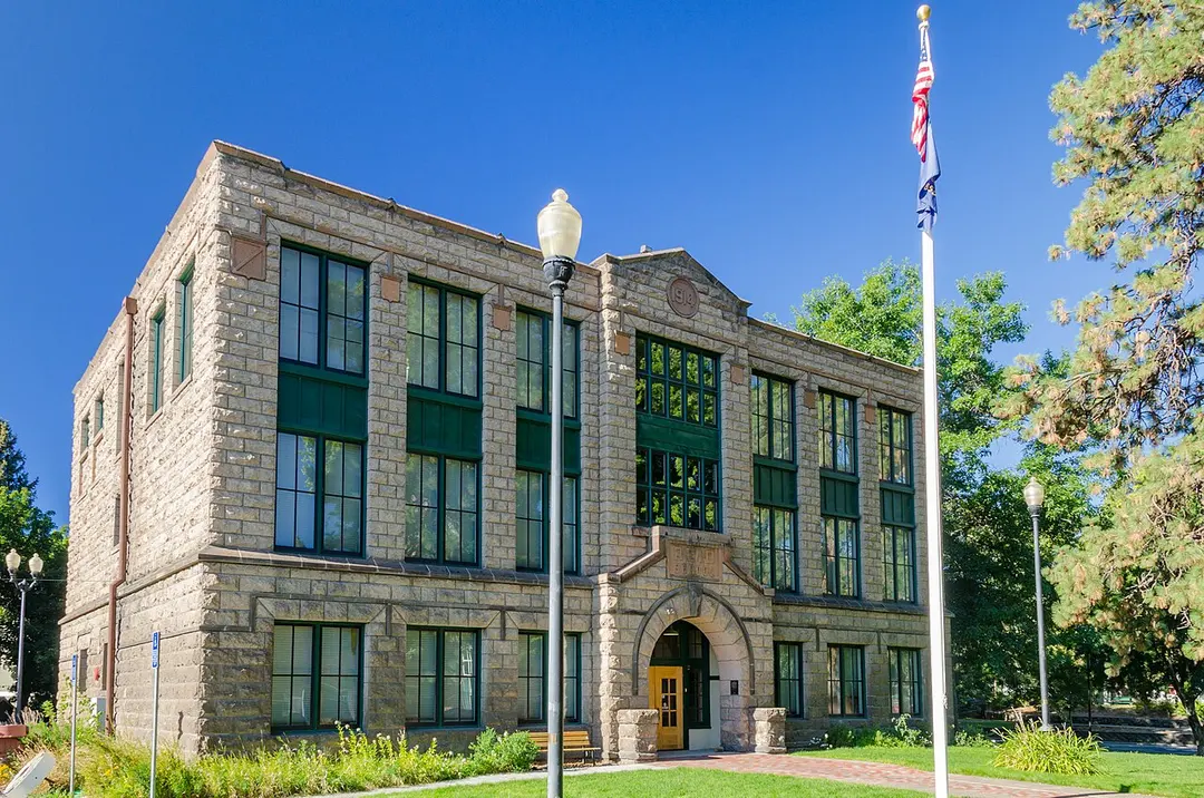 Deschutes Historical Museum