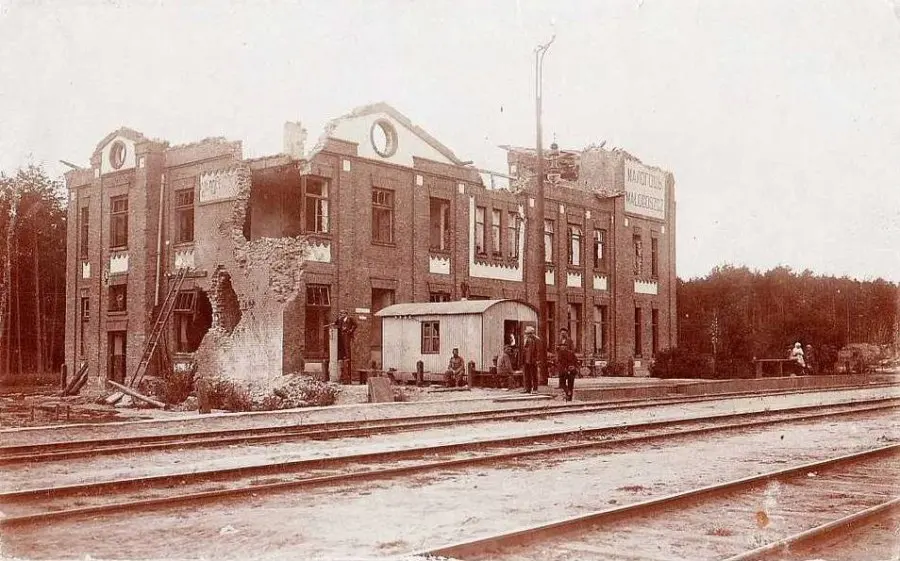 Małogoszcz train station