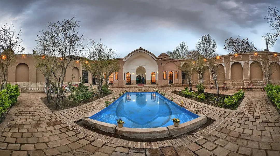 امین التجار مشهدی