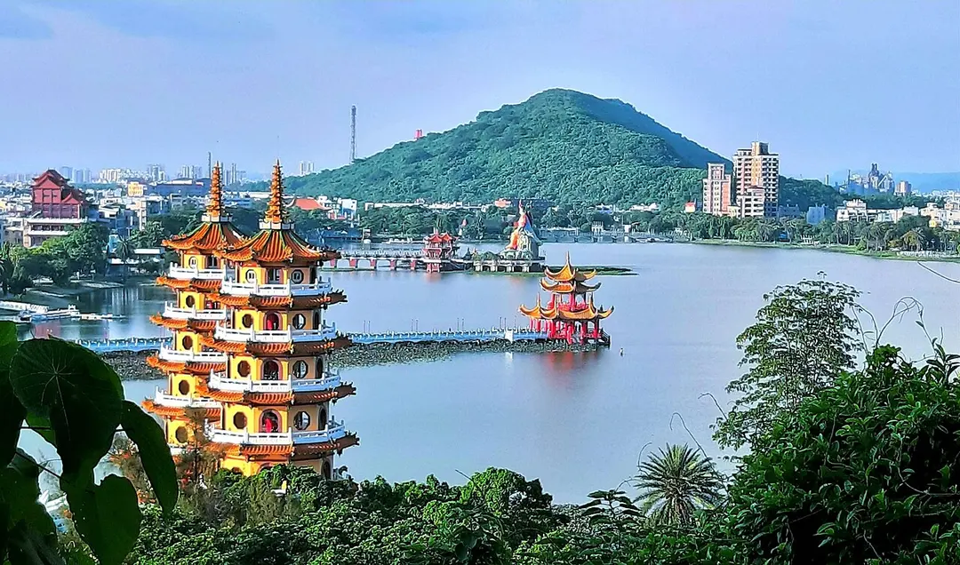半屏山南峰