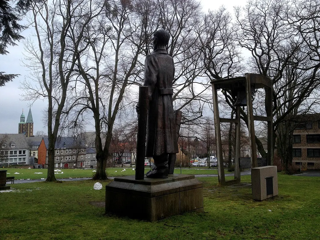 Spätheimkehrer-Denkmal