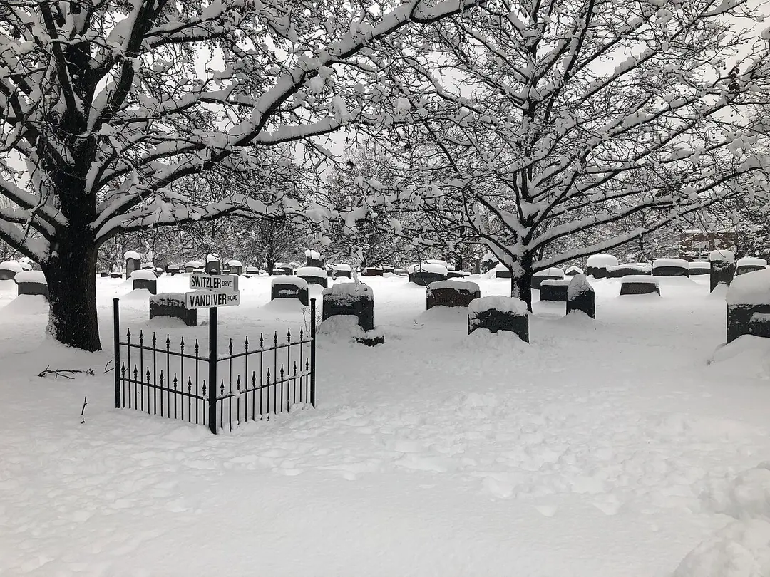 Columbia Cemetery