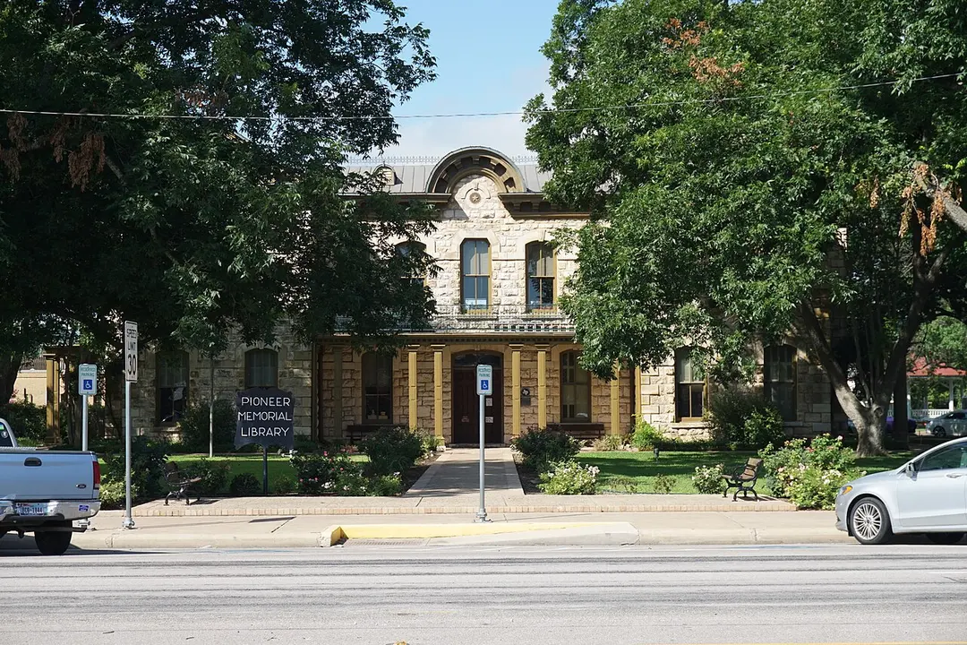 Fredericksburg Memorial Library