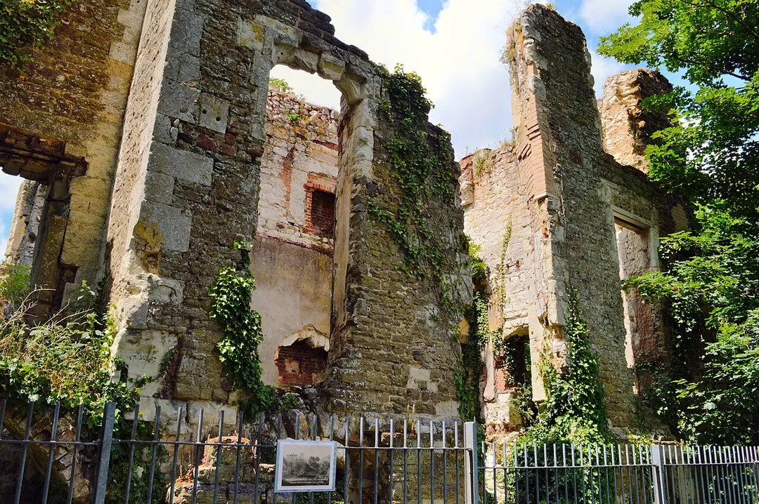 Betchworth Castle