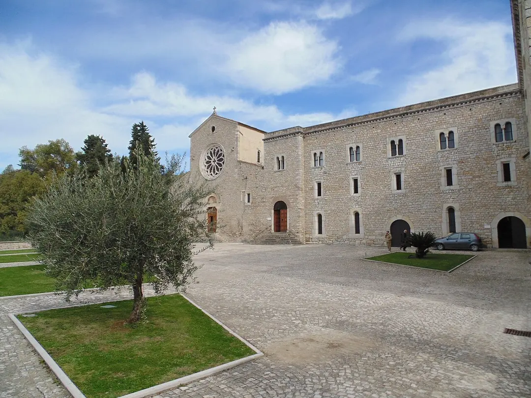 Abbazia Cistercense di Valvisciolo