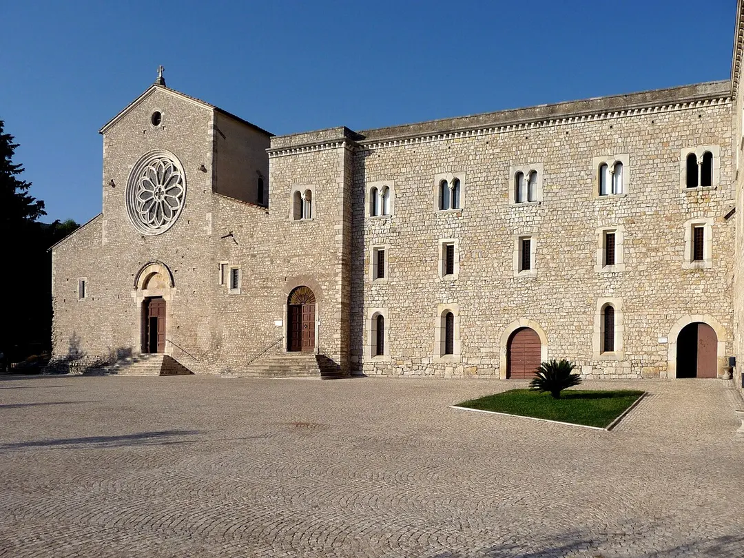 Abbazia Cistercense di Valvisciolo
