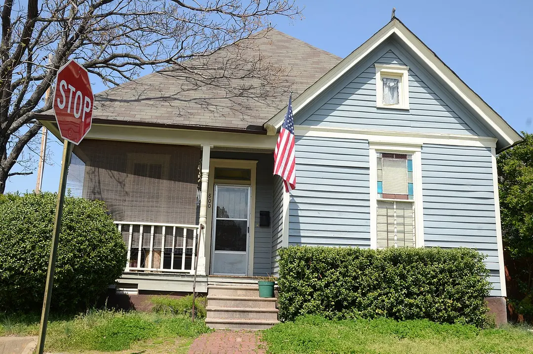 Marshall Square Historic District
