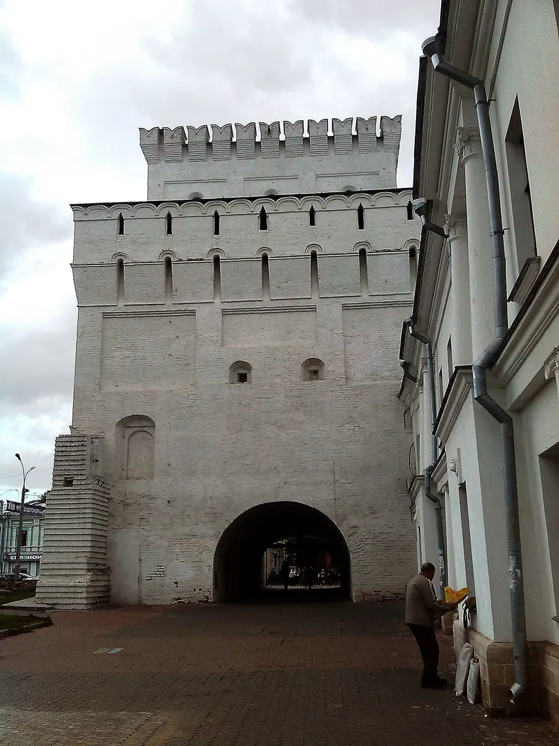 Znamenskaya Tower