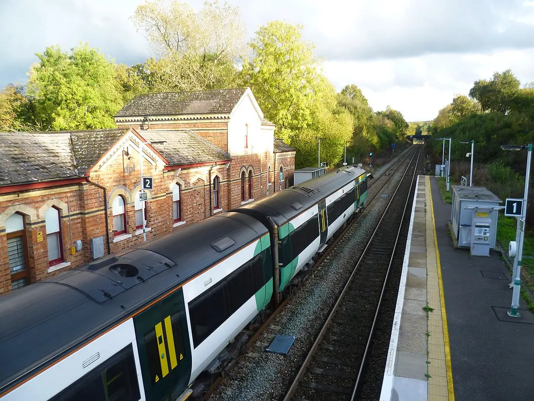 Hever railway station