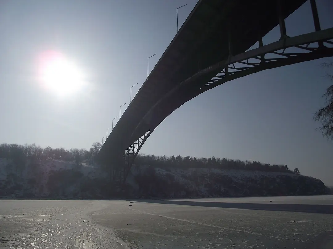 Bogenbrücke von Saporischschja