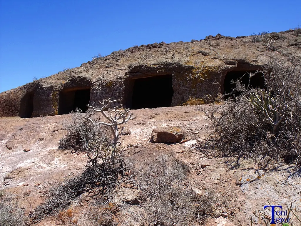 Vier-Türen-Höhle