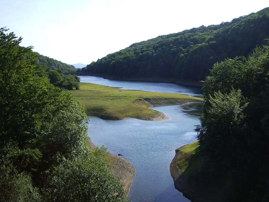 Leurtza reservoirs