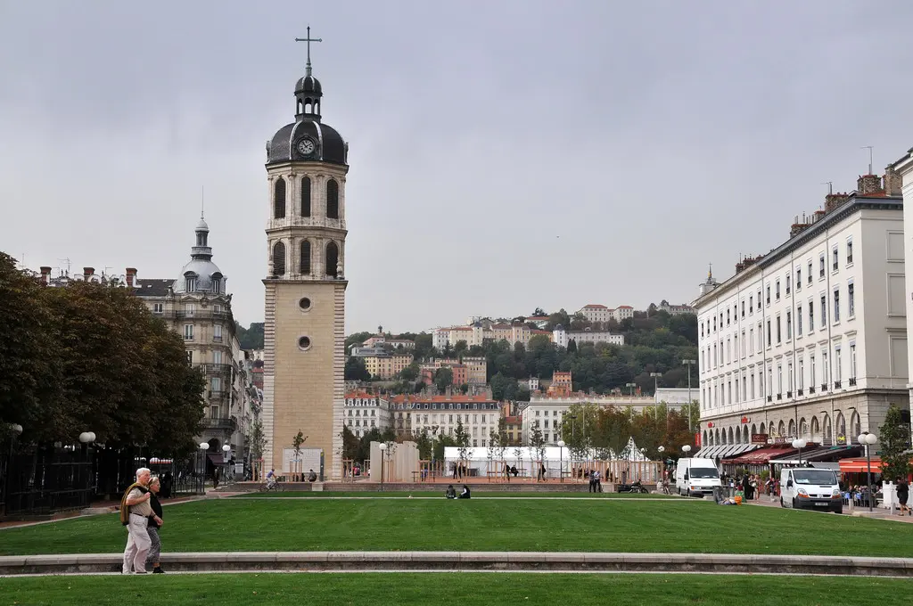 place Antonin-Poncet