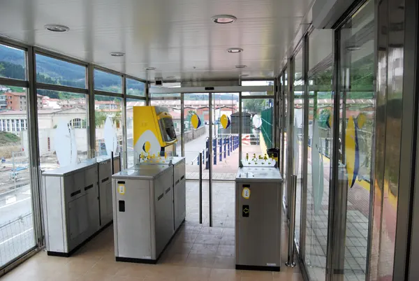 La Calzada train station