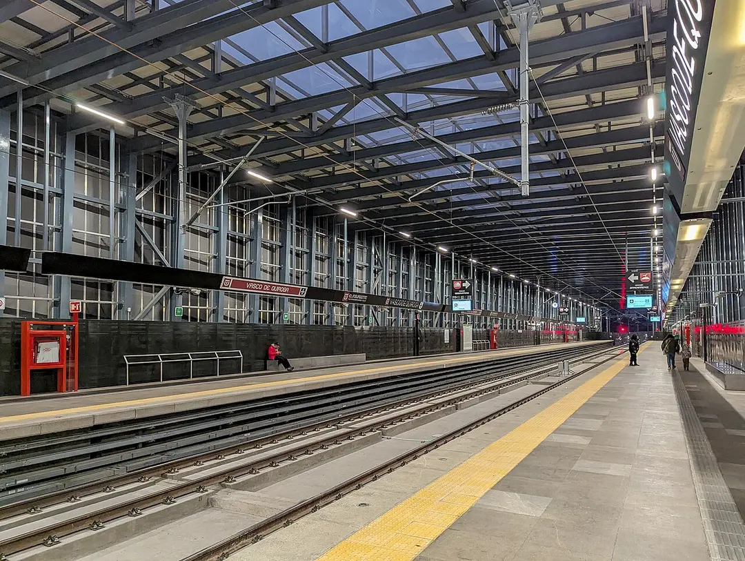 Vasco de Quiroga Station