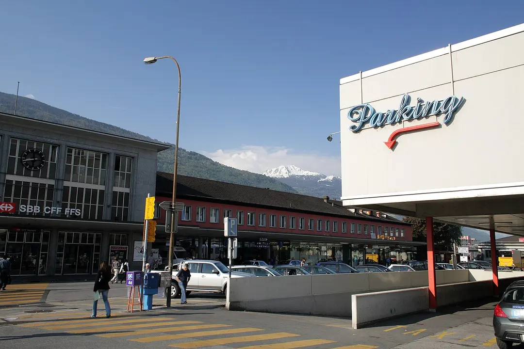 Bahnhof Sitten