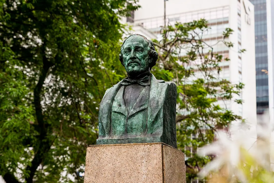 Busto de Bartolomeu Mitre