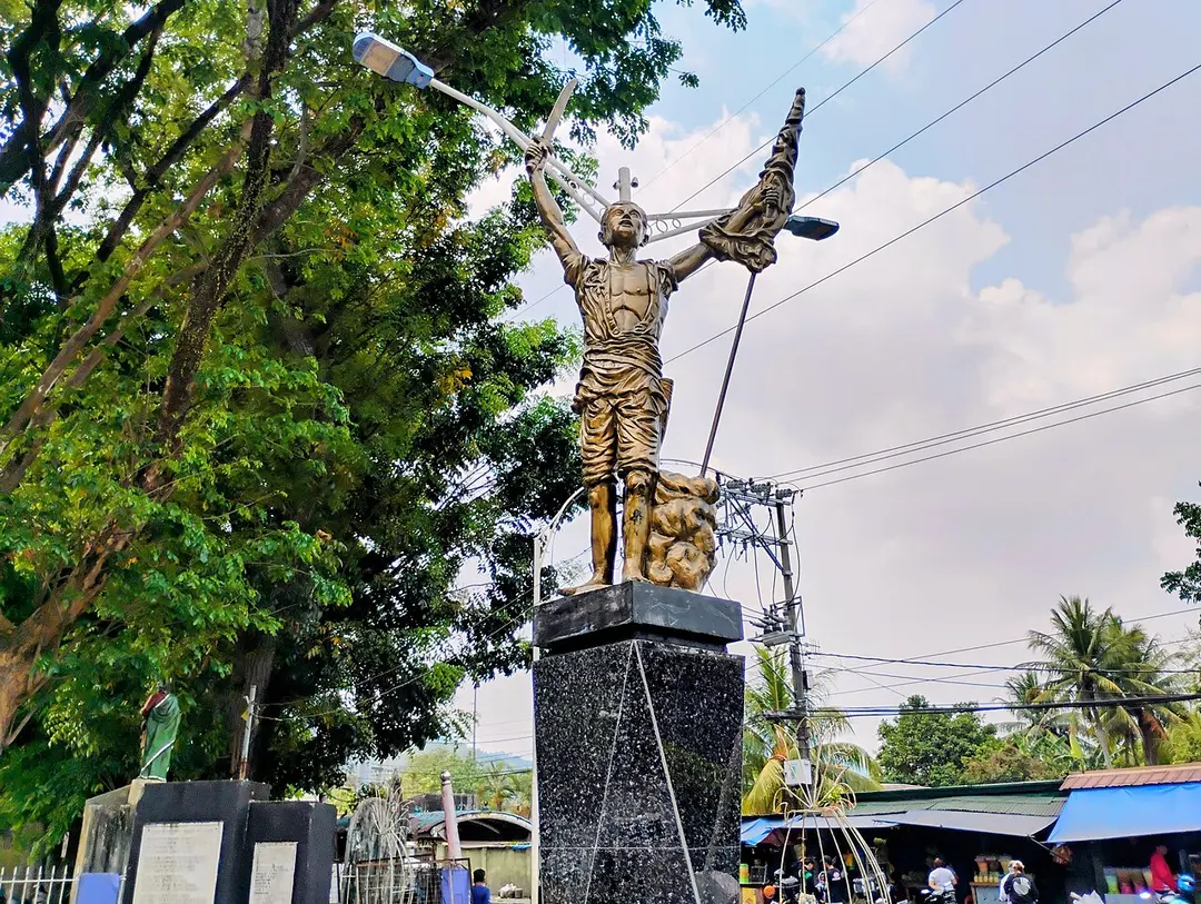 Alaala ng Bayang Pilipino sa mga Bayani ng '96