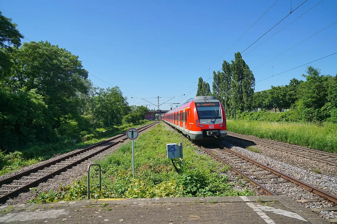Bahnhof Stuttgart-Obertürkheim