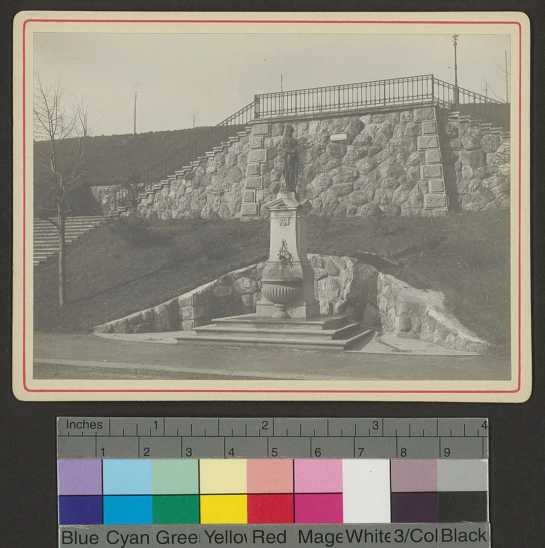 Brunnen Rieterplatz mit Quellnymphe