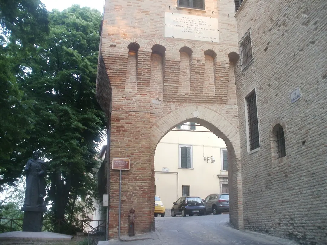 Porta Bersaglieri
