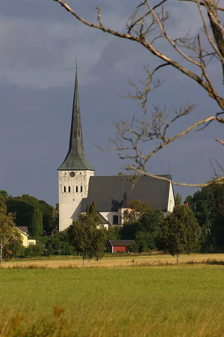 Romfartuna kyrka