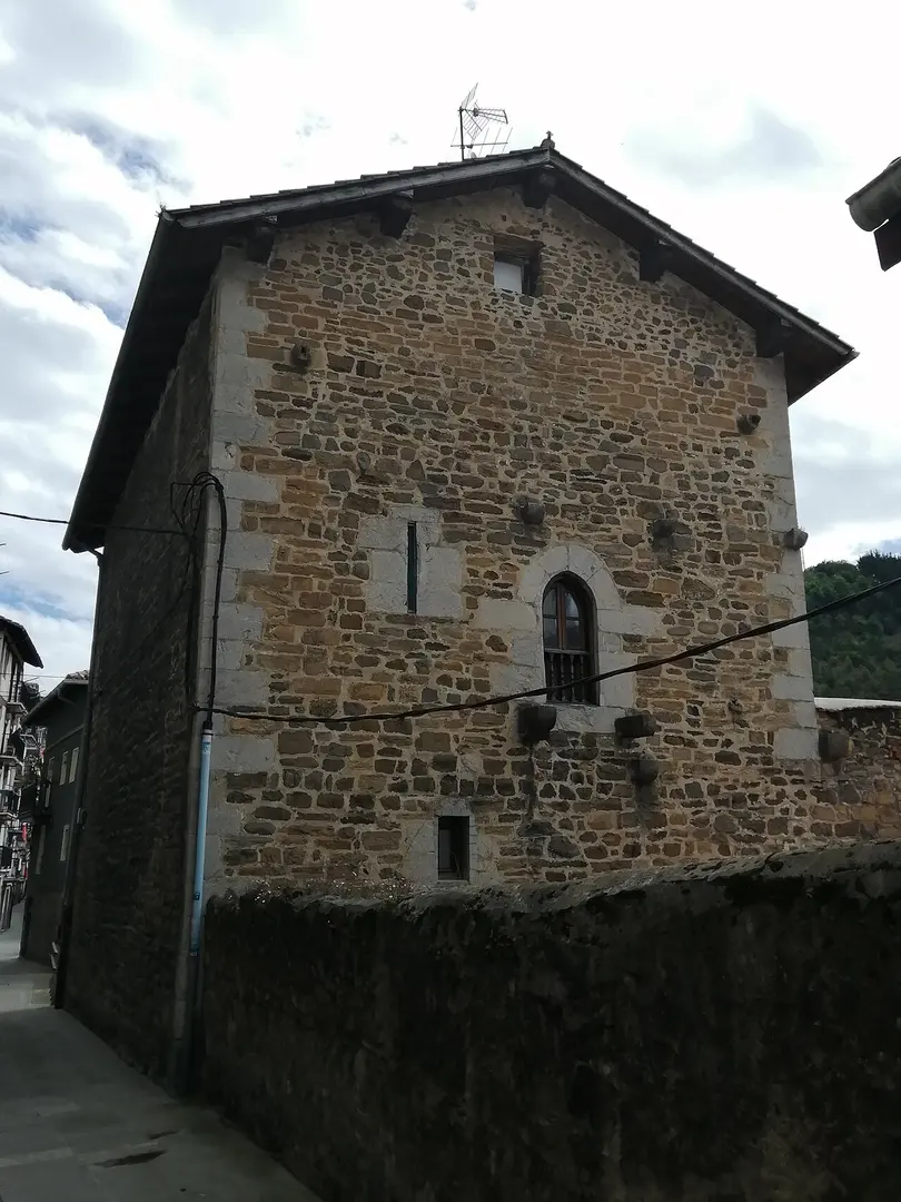 Likona dorretxea