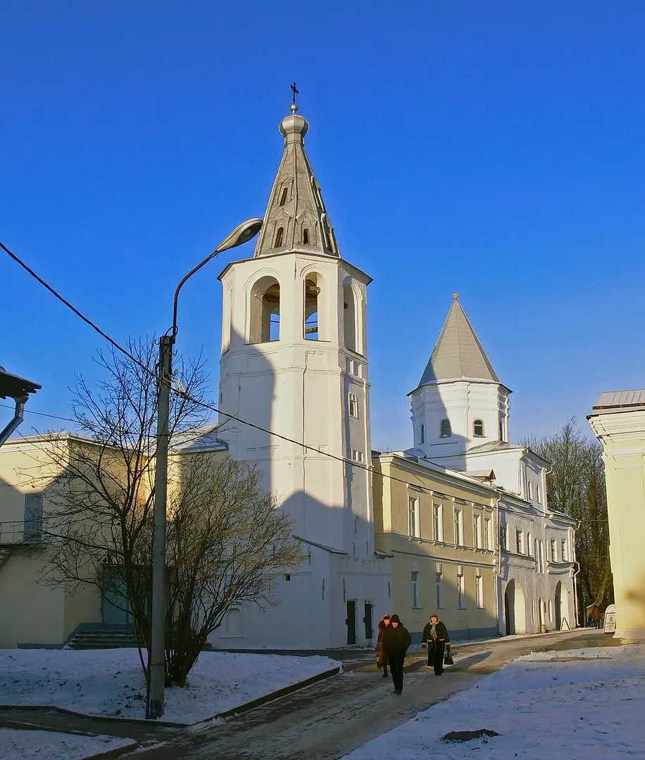 Воротная башня Гостиного двора