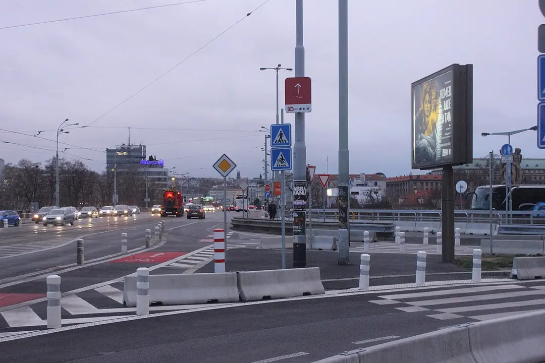 Hlávka Bridge