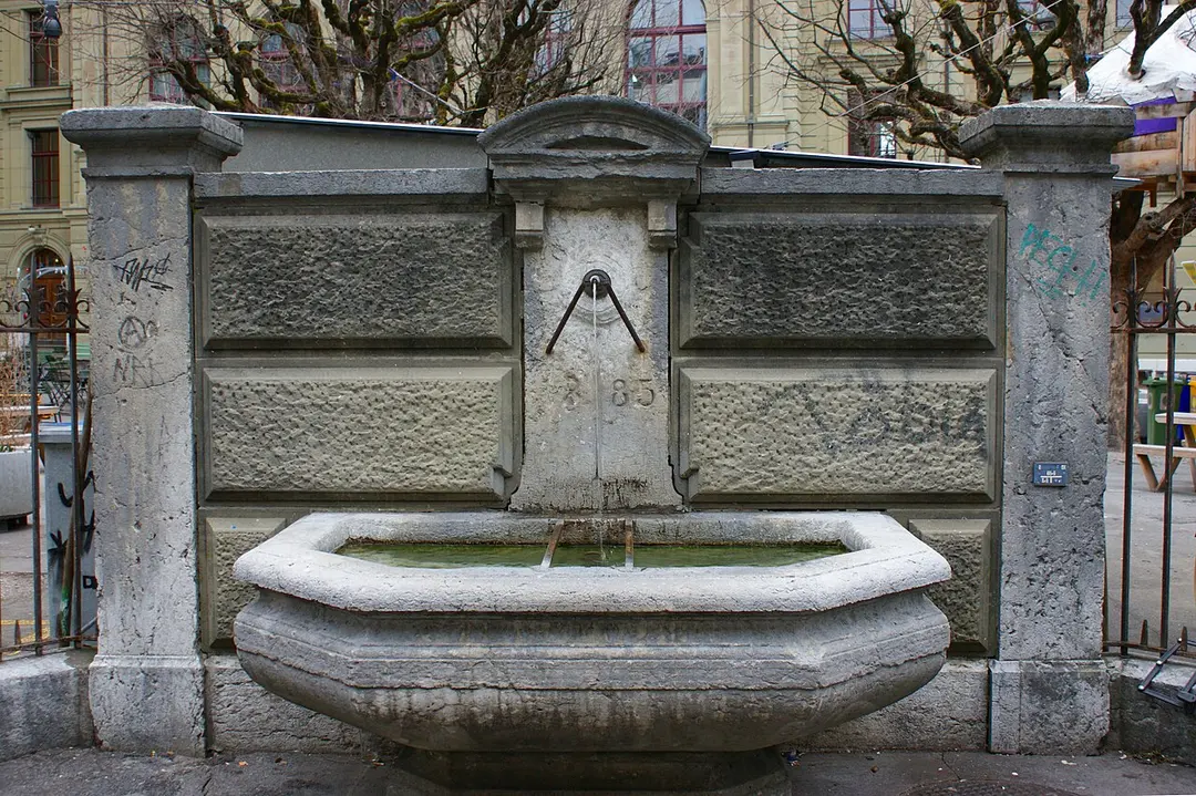 Speichergasse fountain