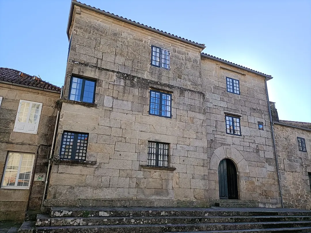 Alonso de Fonseca Square
