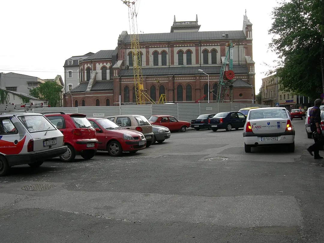 Cathedral Plaza
