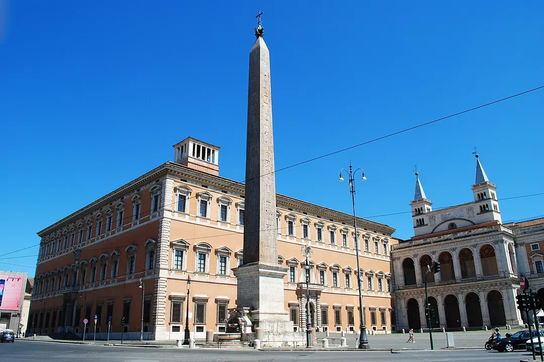 Lateranischer Obelisk