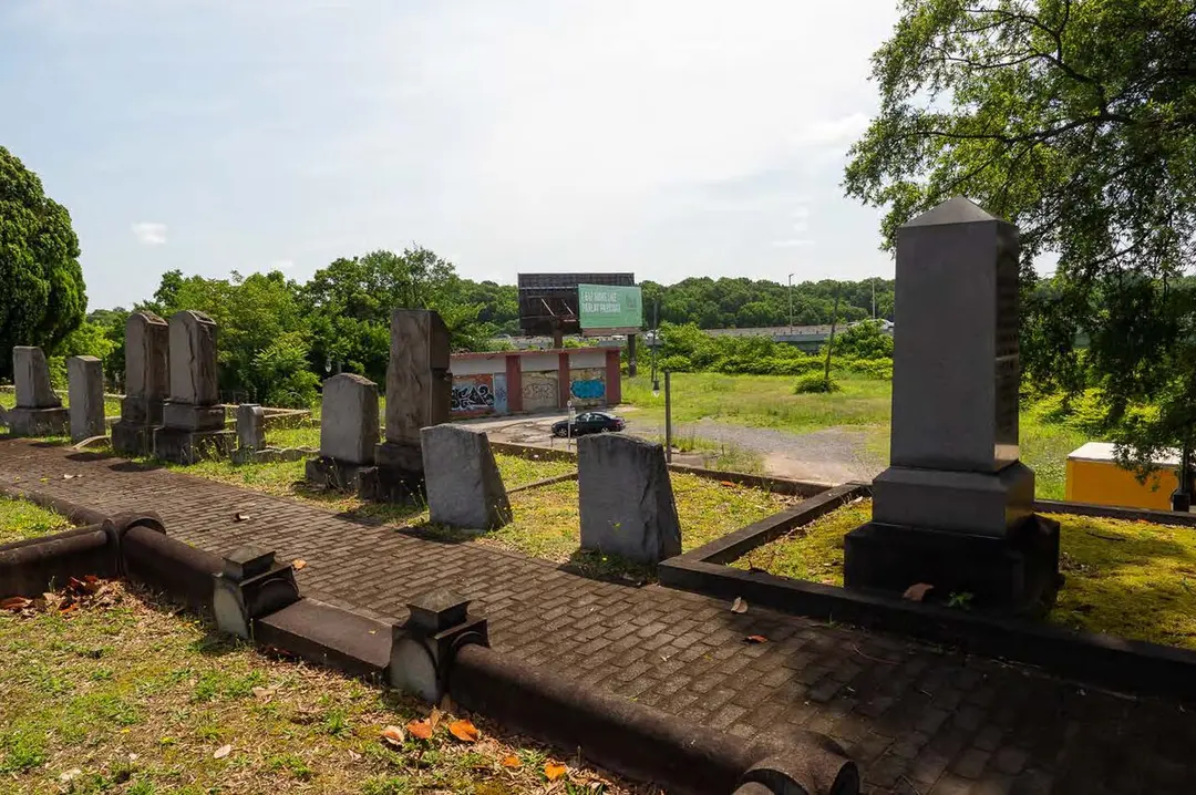 Shockoe Hill Cemetery