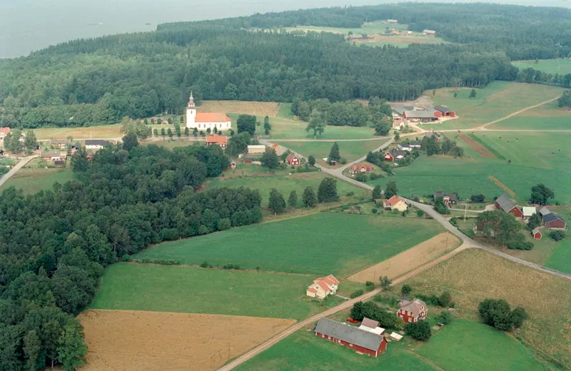 Bolmsö kyrka