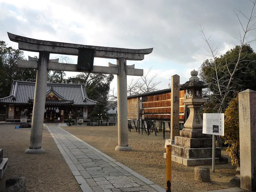 Tsushima Shrine