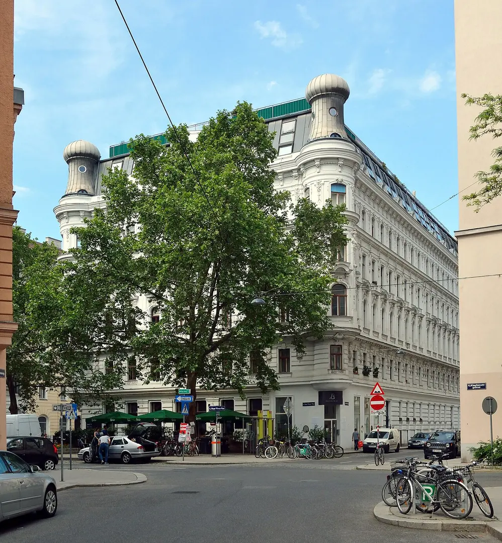Hugo-Wiener-Platz, Vienna